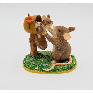 Charming Tails "New Arrival" 97/717 Fitz & Floyd Mice Figurine Baby in Mailbox